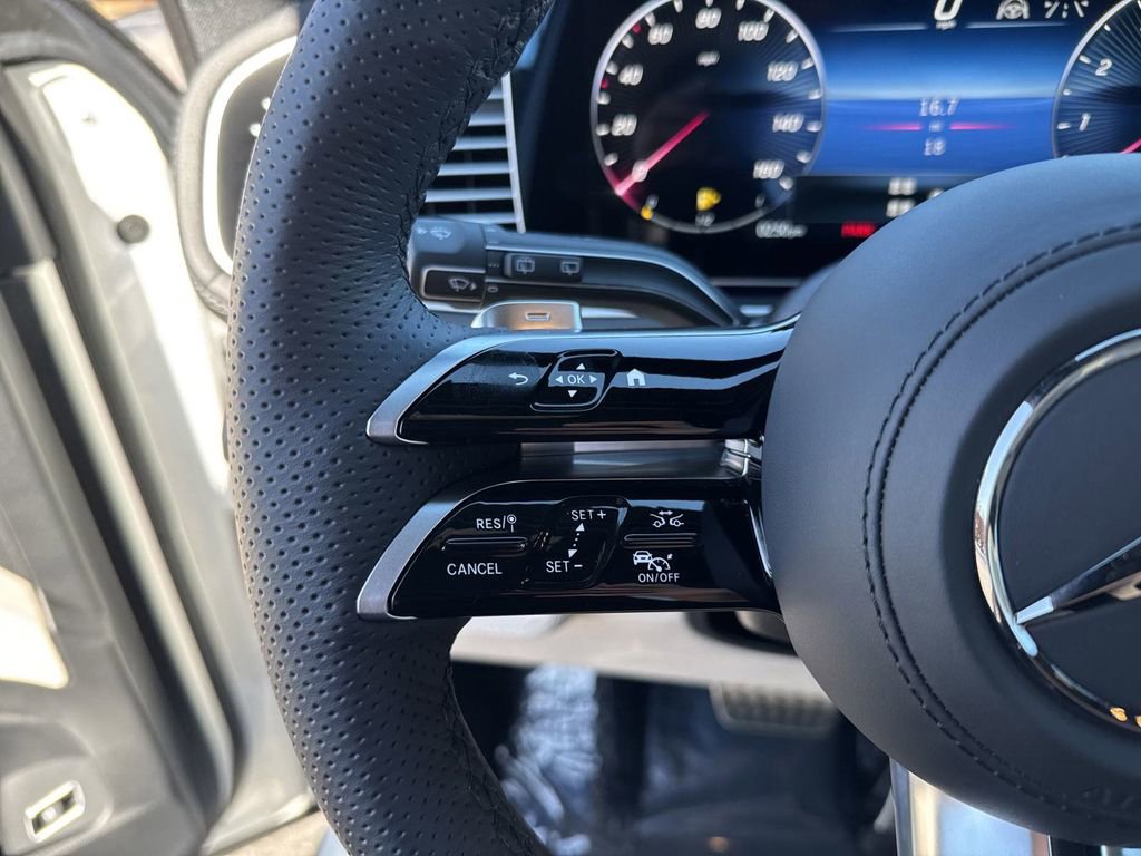 2025 Mercedes Benz GLS 450 4MATIC photo 26