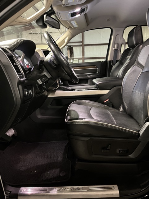 2022 Ram 2500 Laramie photo 8