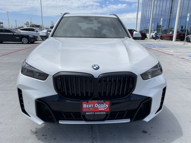 2026 Bmw X5 xDrive40i photo 2