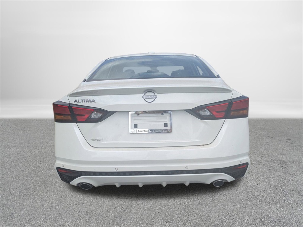 2025 Nissan Altima 2.5 SV photo 4