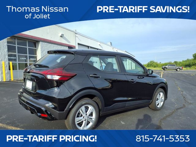2025 Nissan Kicks Play S photo 3
