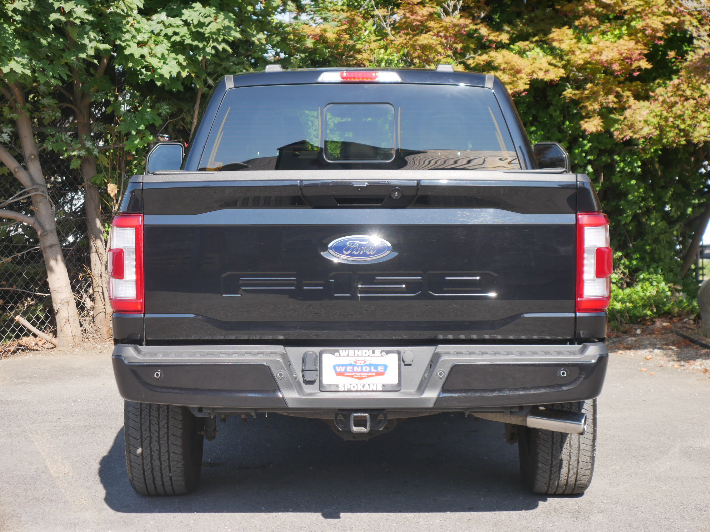 2023 Ford F-150 Lariat photo 22