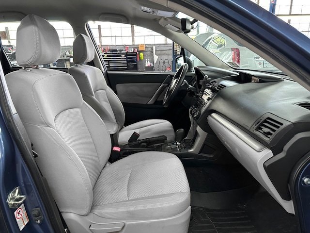 2015 Subaru Forester 2.5i photo 8