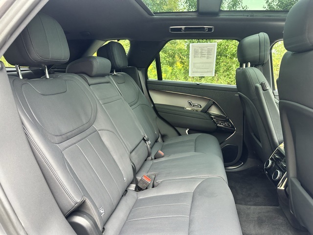 2025 Land Rover Range Rover Sport SE photo 23