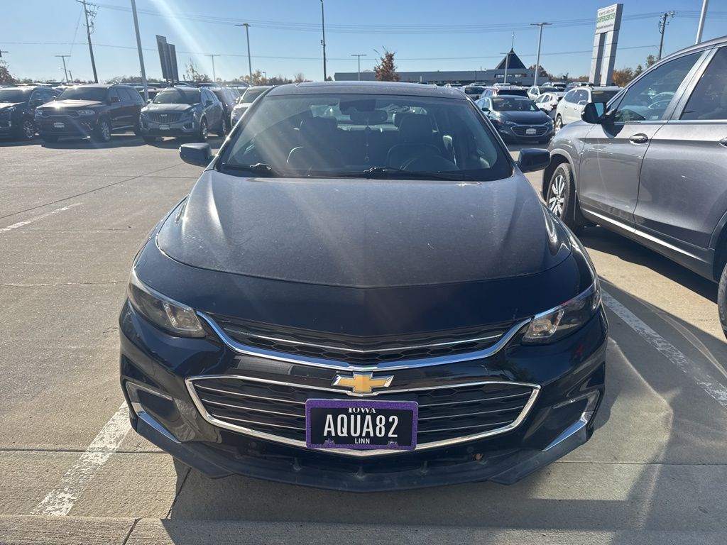 2017 Chevrolet Malibu Hybrid photo 4