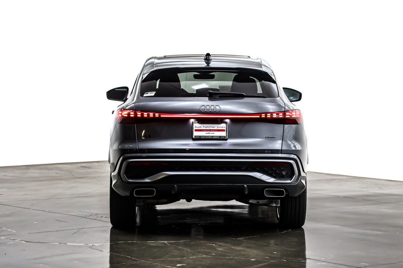 2025 Audi Q5 Sportback Premium Plus TFSI photo 2