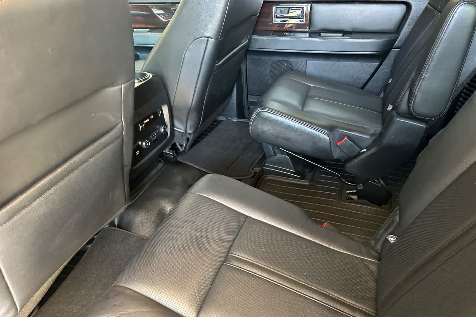 2016 Lincoln Navigator L Reserve photo 4