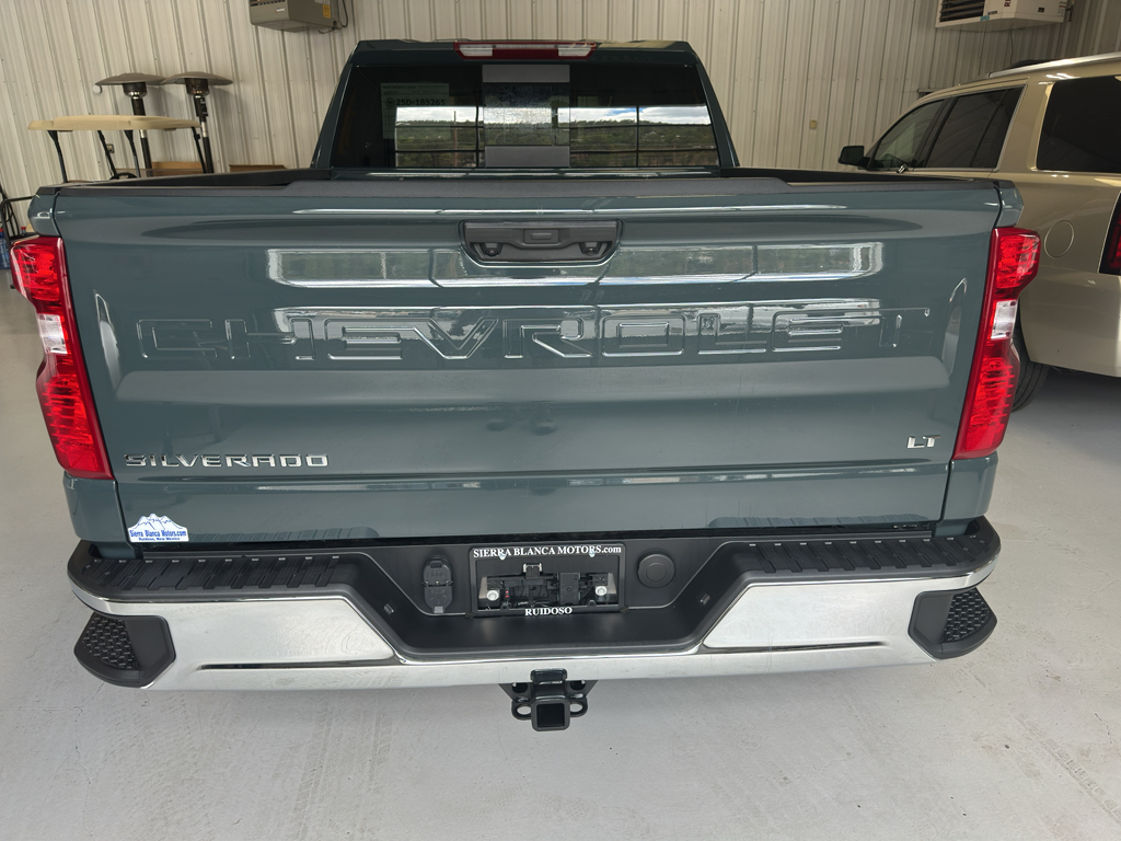 2025 Chevrolet Silverado 1500 LT photo 5