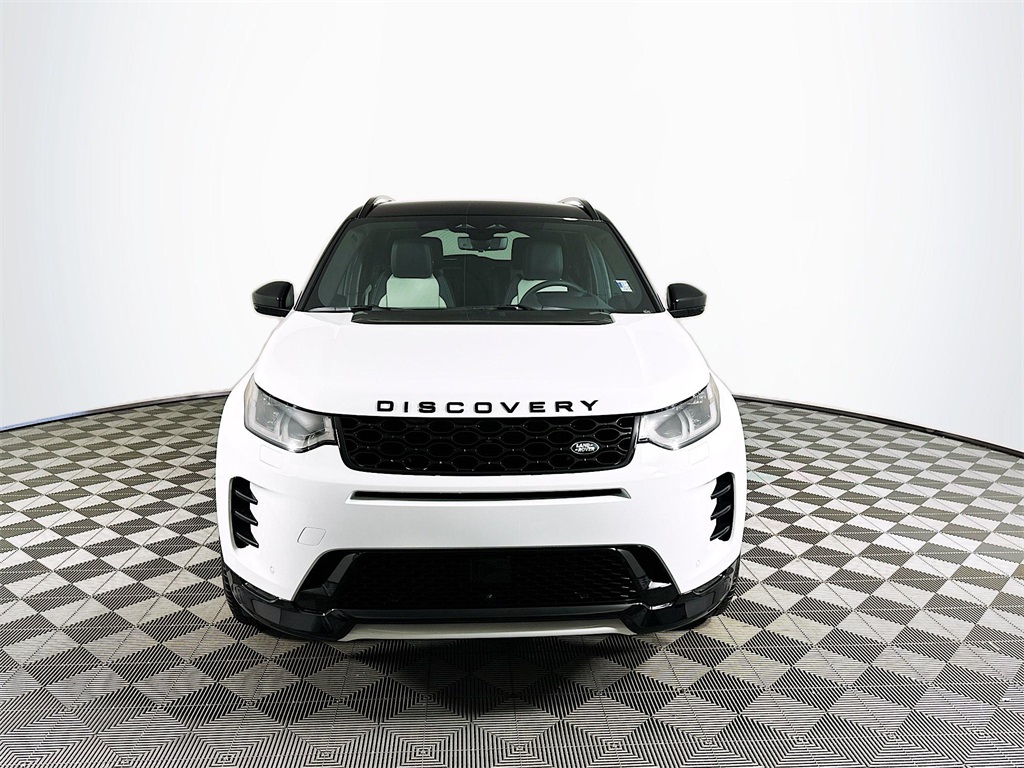 2025 Land Rover Discovery Sport SE photo 2