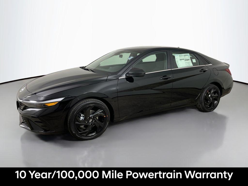 2026 Hyundai Elantra SEL Sport photo 4