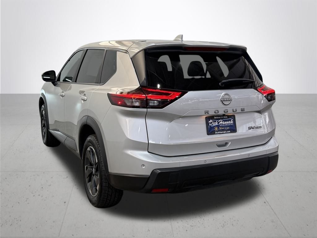 2024 Nissan Rogue SV photo 10