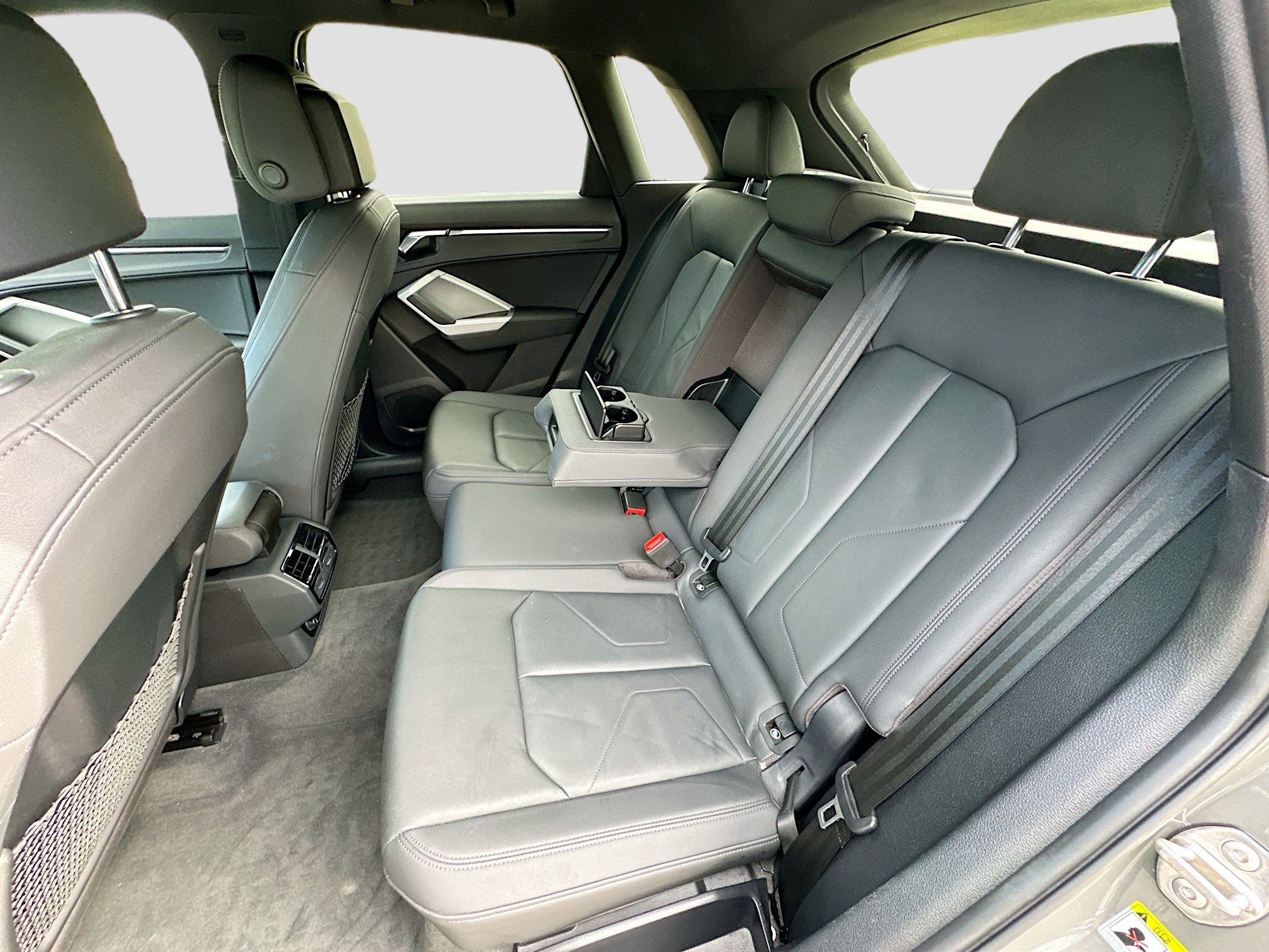 2020 Audi Q3 S line Premium photo 24