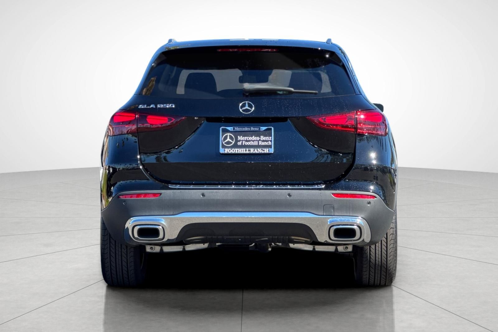 2025 Mercedes Benz GLA 250 photo 2