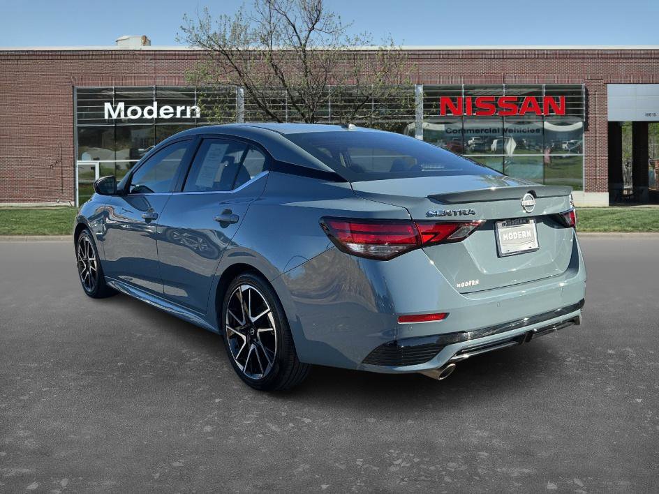 2024 Nissan Sentra SR photo 2