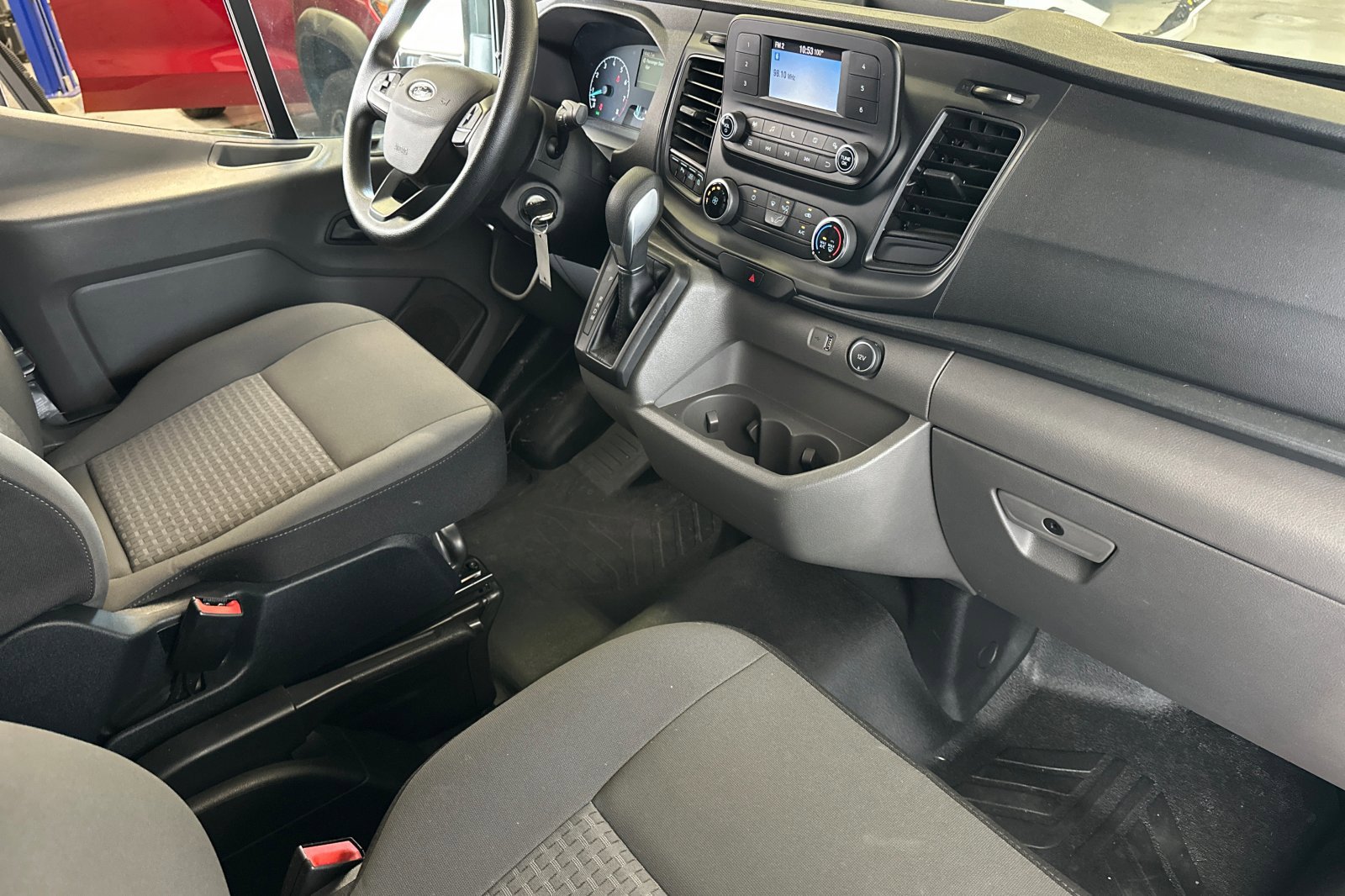2020 Ford Transit photo 14