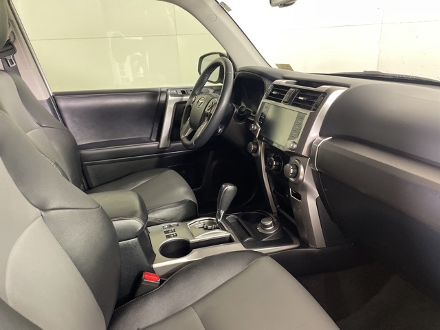 2021 Toyota 4Runner SR5 Premium 4WD photo 9