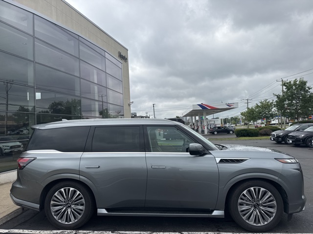 2025 Infiniti QX80 Sensory photo 2