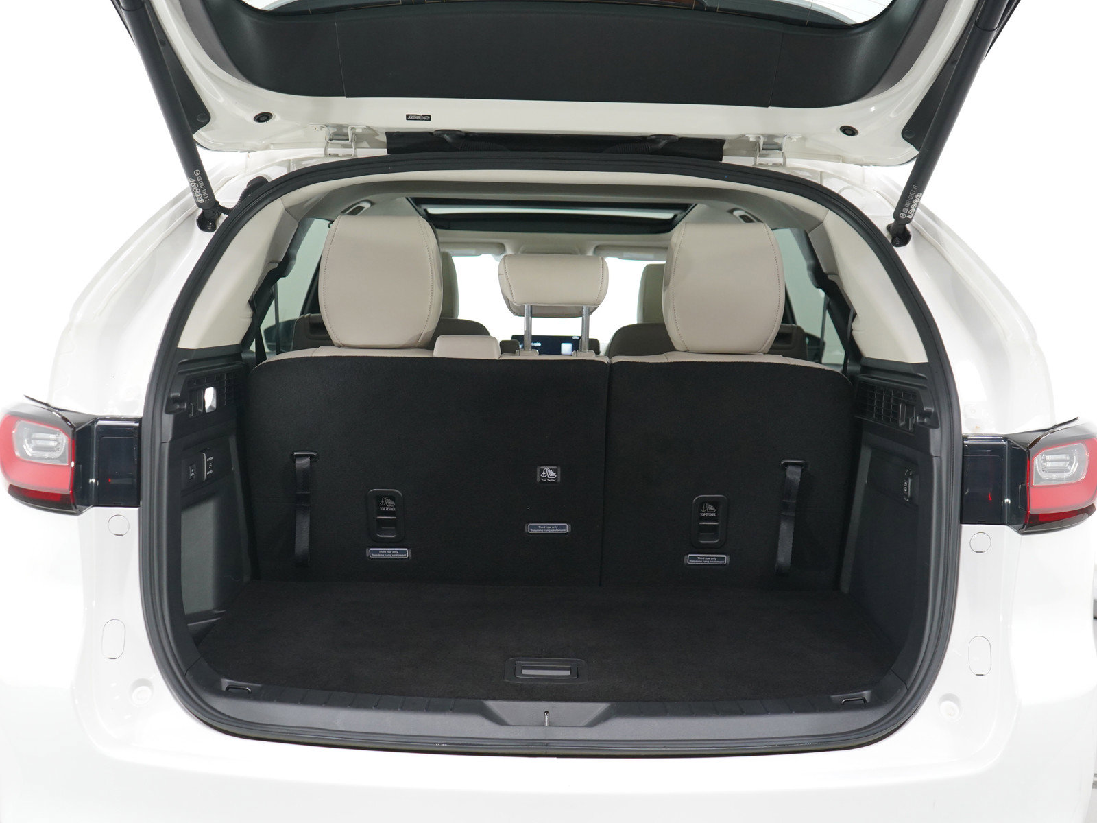 2024 Mazda CX-90 Premium photo 17
