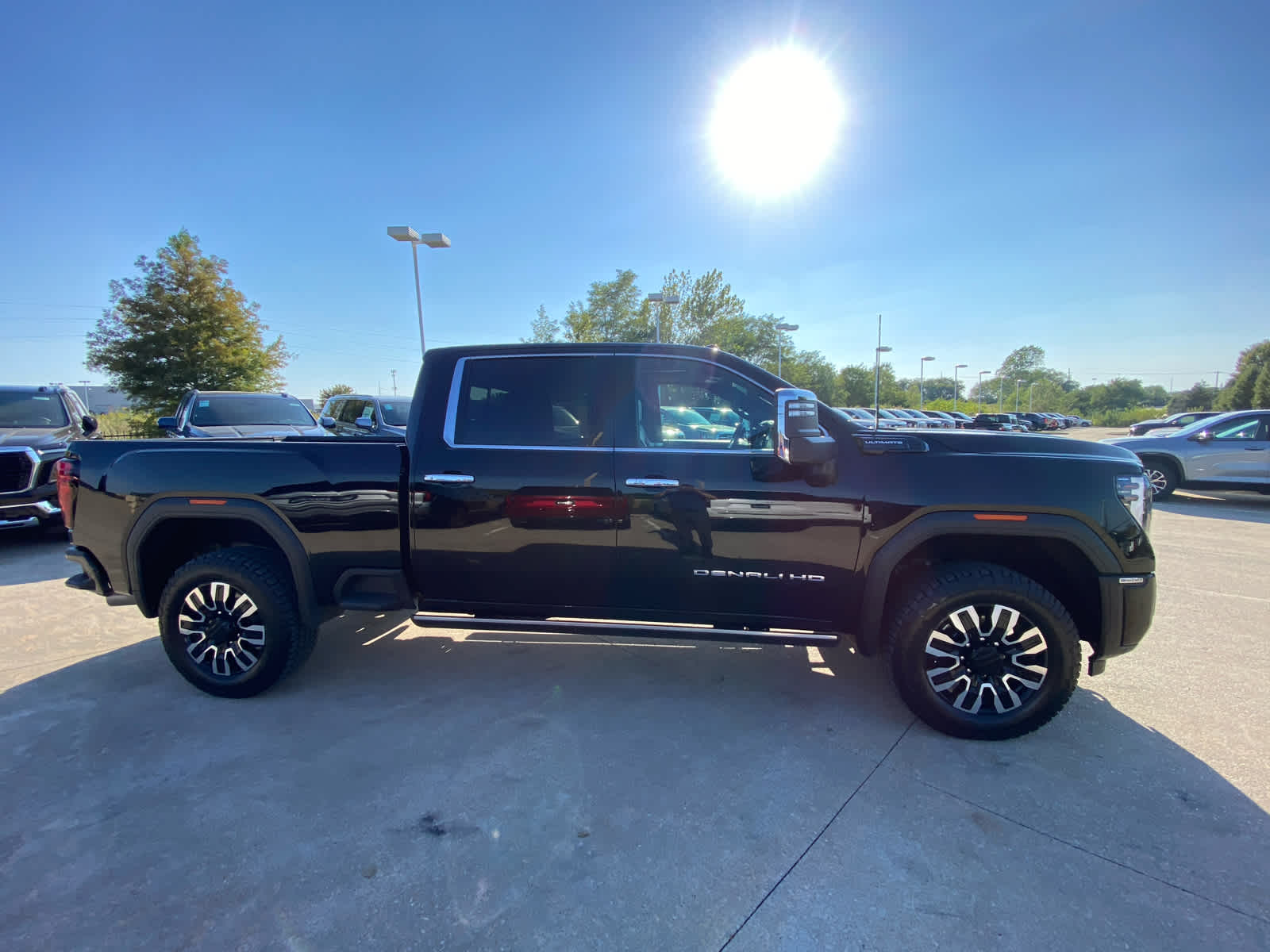 2024 Gmc Sierra HD Denali Ultimate photo 4