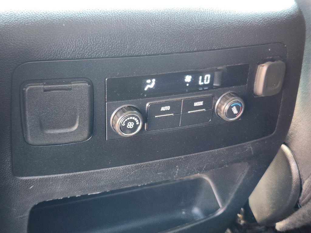 2019 Chevrolet Tahoe LS photo 23