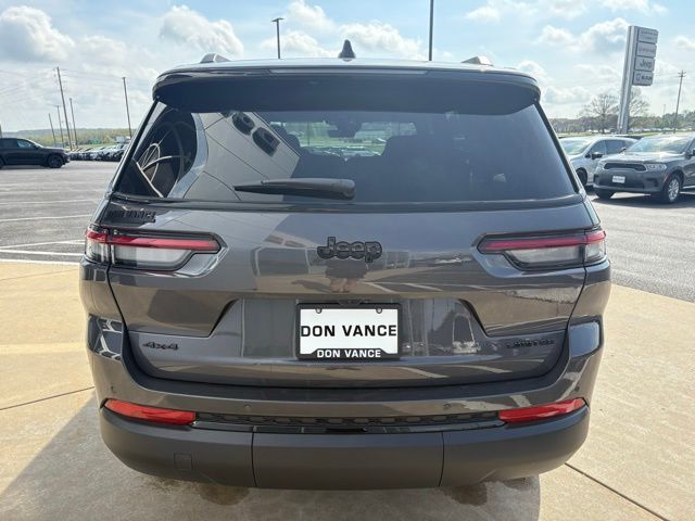 2025 Jeep Grand Cherokee Limited photo 4