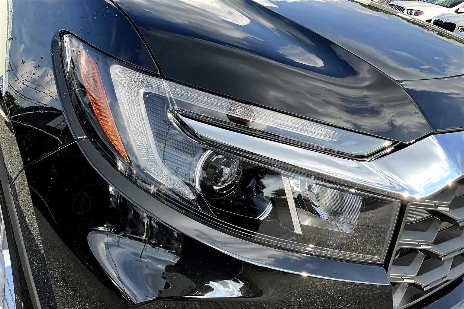 2025 Honda Passport EX-L photo 25