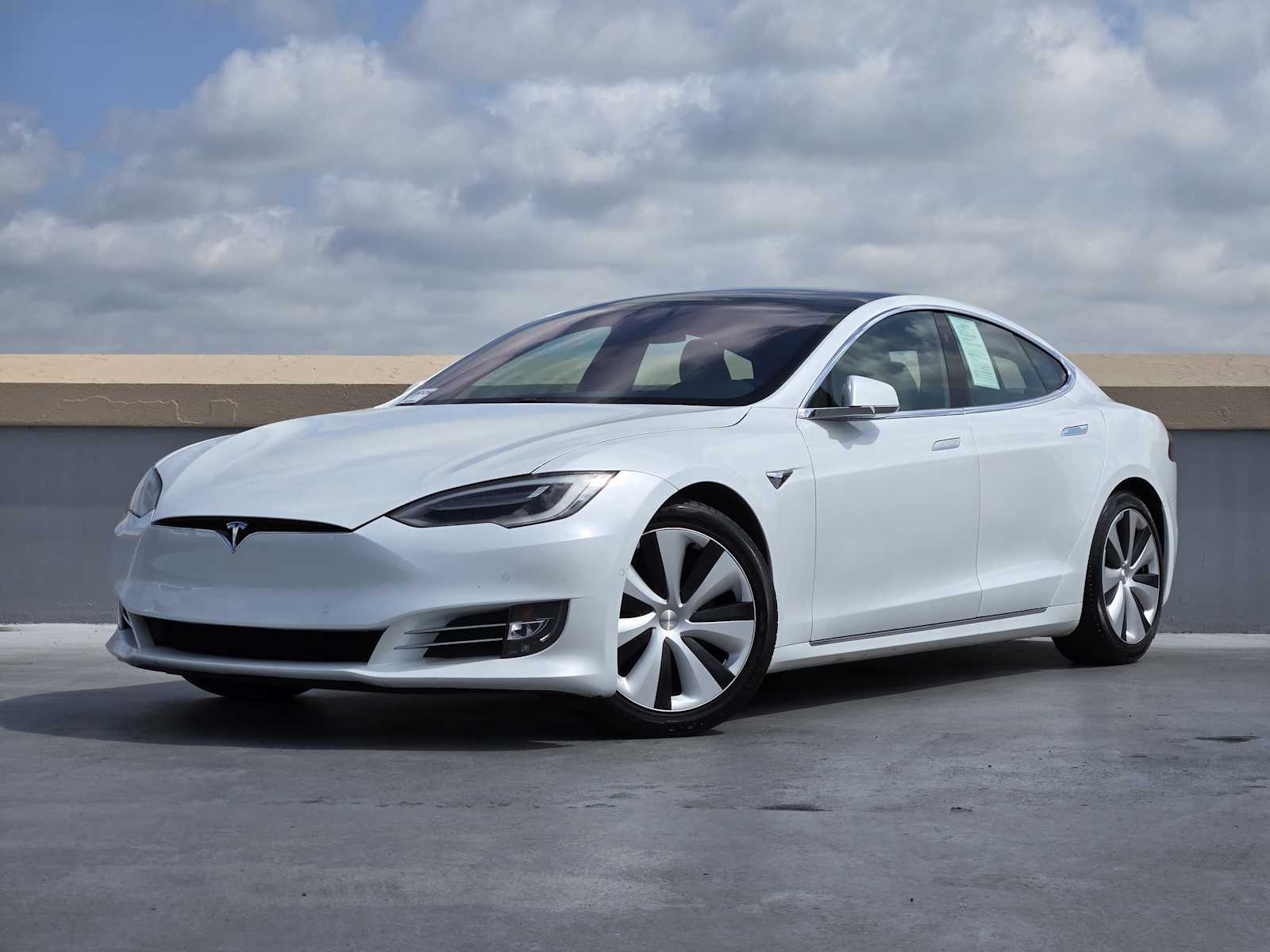 2020 Tesla Model S Long Range
