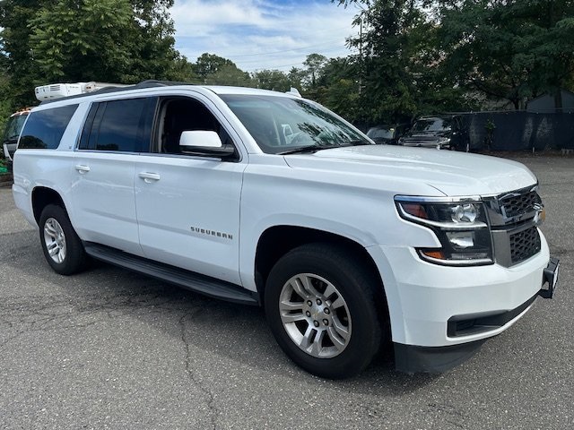 2019 Chevrolet Suburban LT photo 6