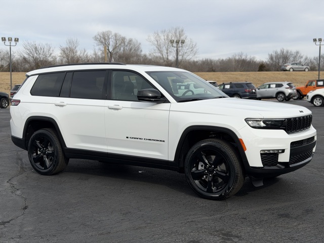 2025 Jeep Grand Cherokee L Limited's photo