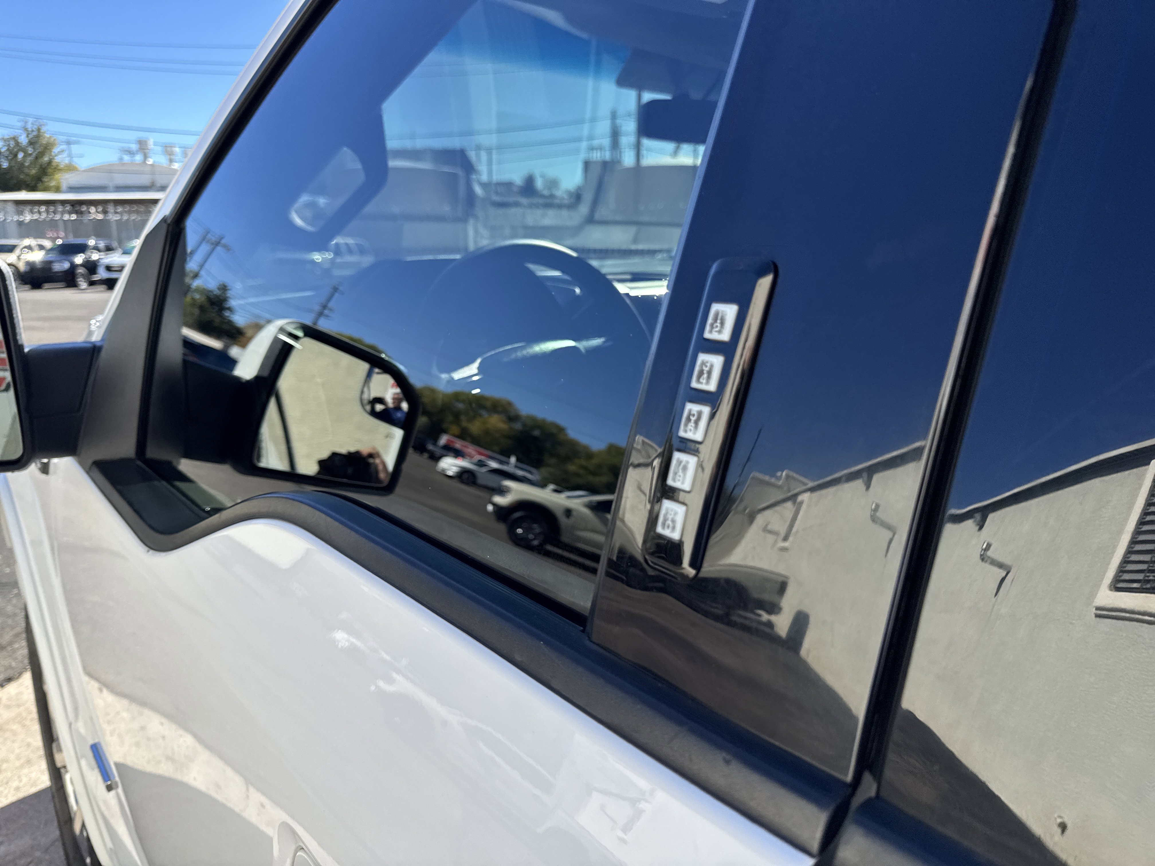 2015 Ford F-150 XLT photo 3