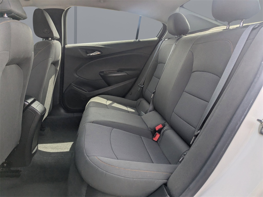 2019 Chevrolet Cruze LS photo 12