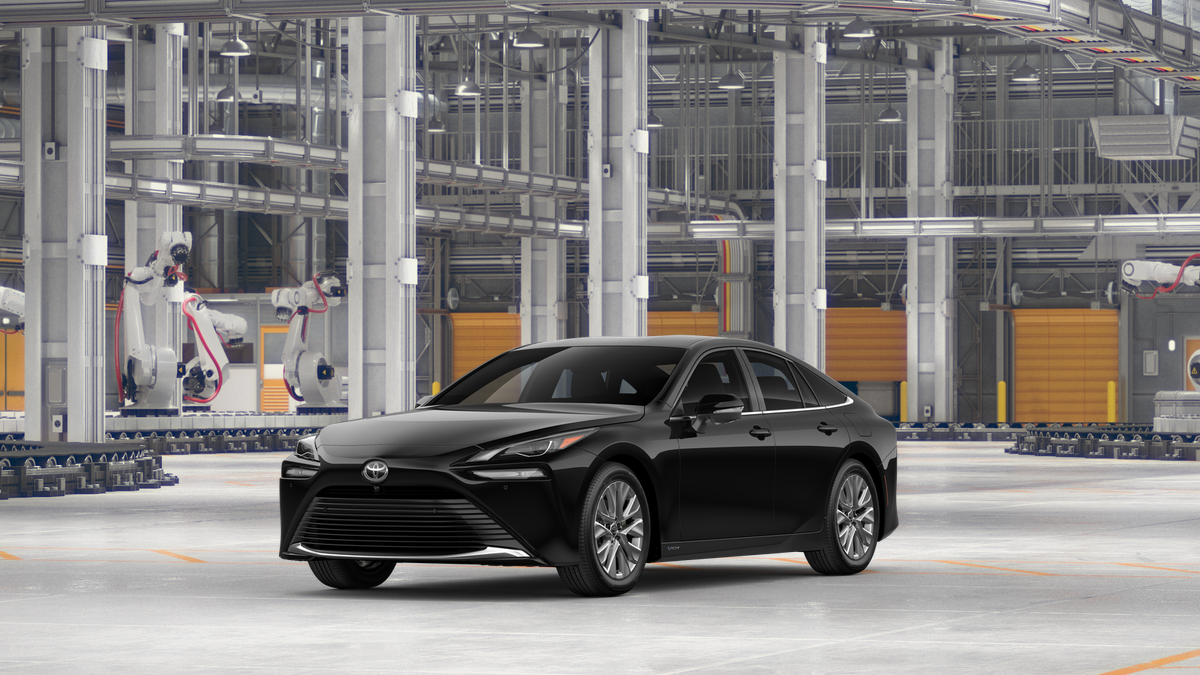 2025 Toyota Mirai XLE's photo