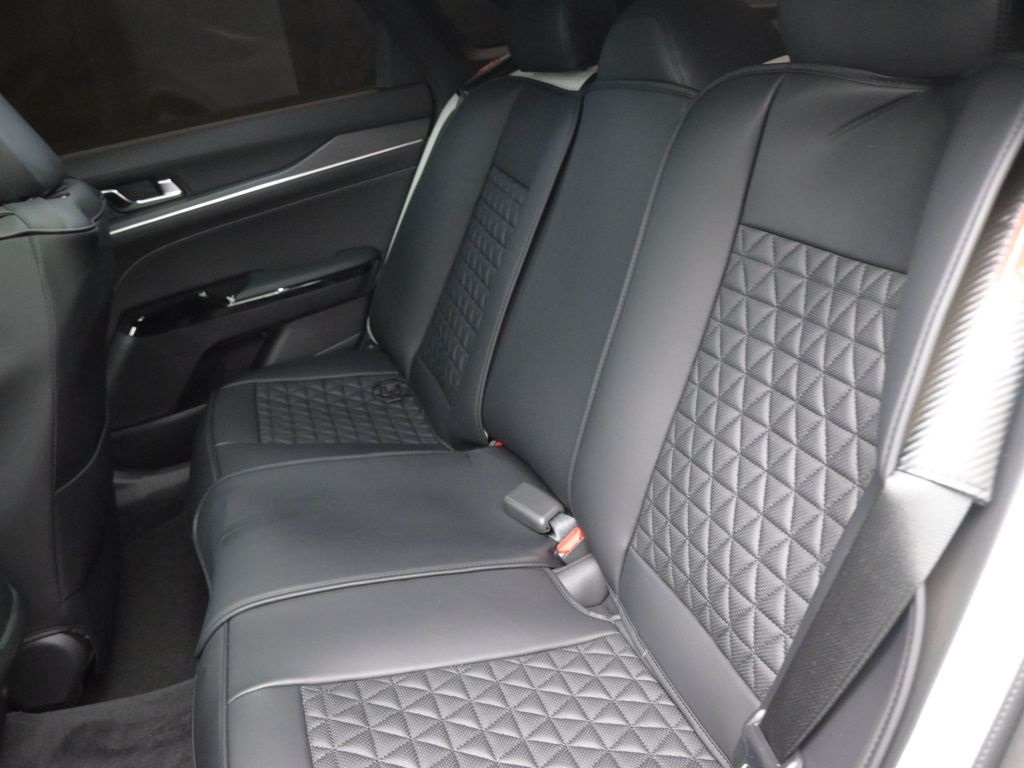 2025 Kia K5 GT-Line photo 12