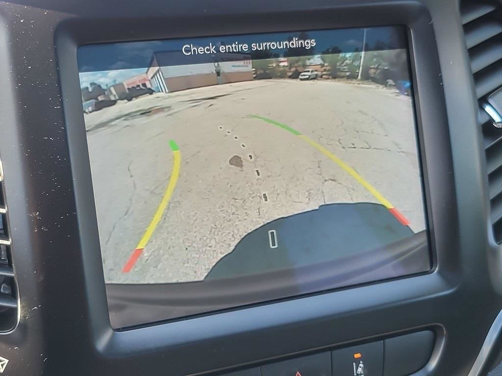 2021 Jeep Cherokee Latitude Lux photo 13