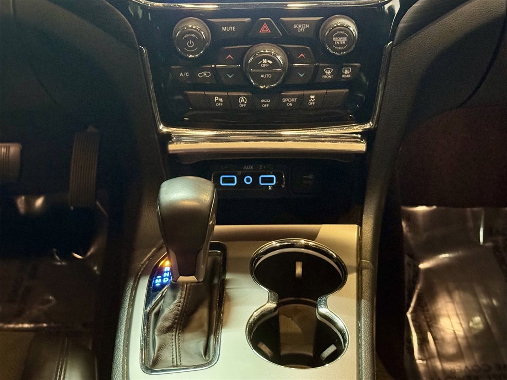 2020 Jeep Grand Cherokee Altitude photo 24