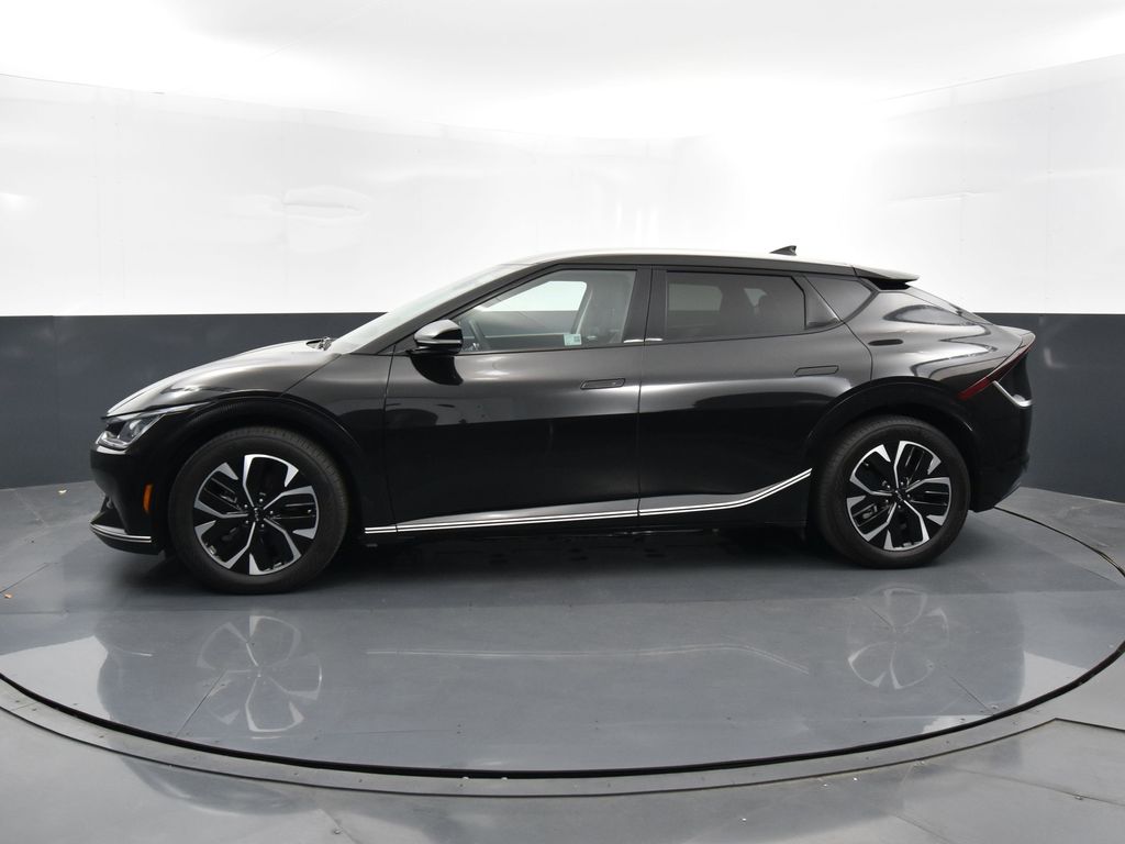 2022 Kia EV6 Wind photo 4