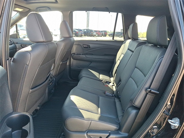 2023 Honda Passport Elite photo 23