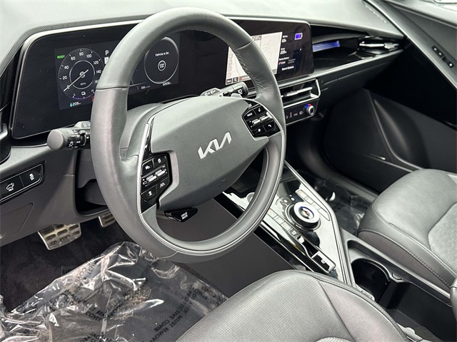 Used 2023 Kia Niro Wave with VIN KNDCT3L18P5035215 for sale in Leesburg, VA