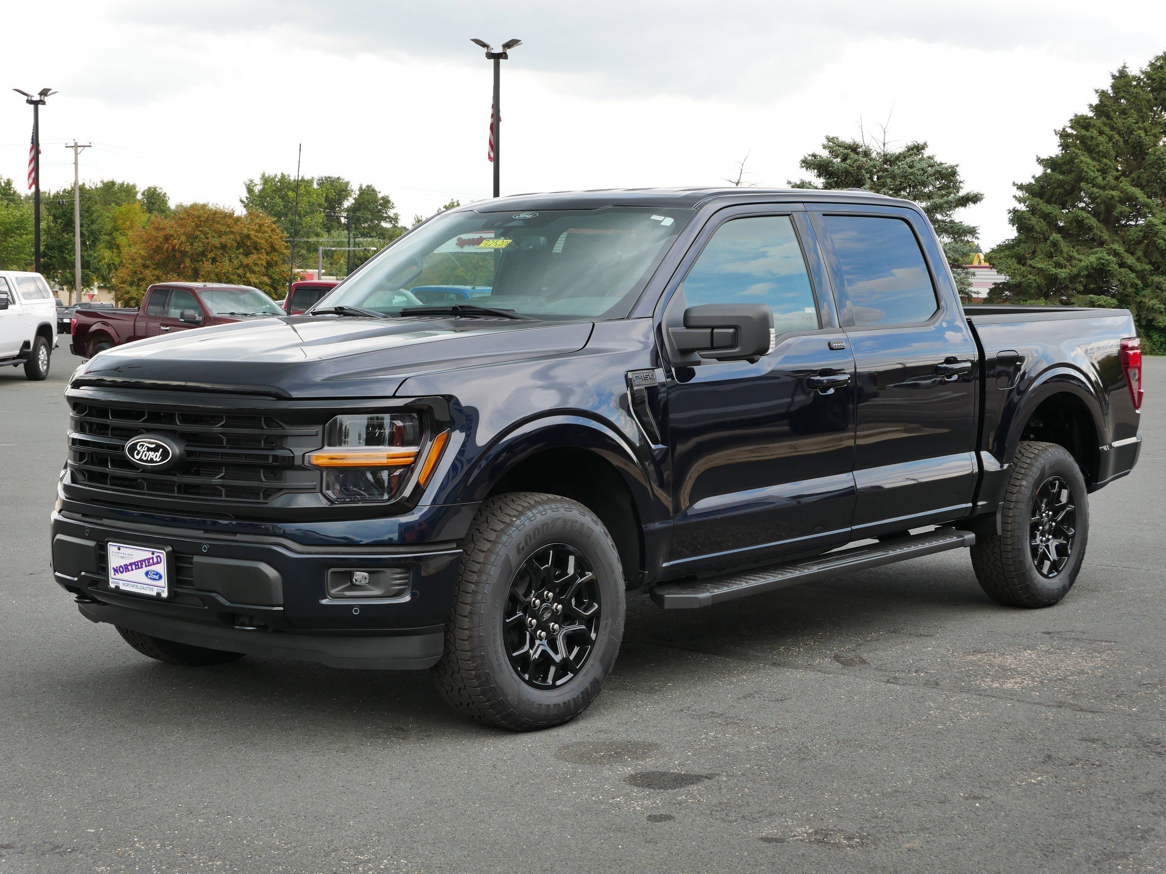 2025 Ford F-150 XLT photo 4