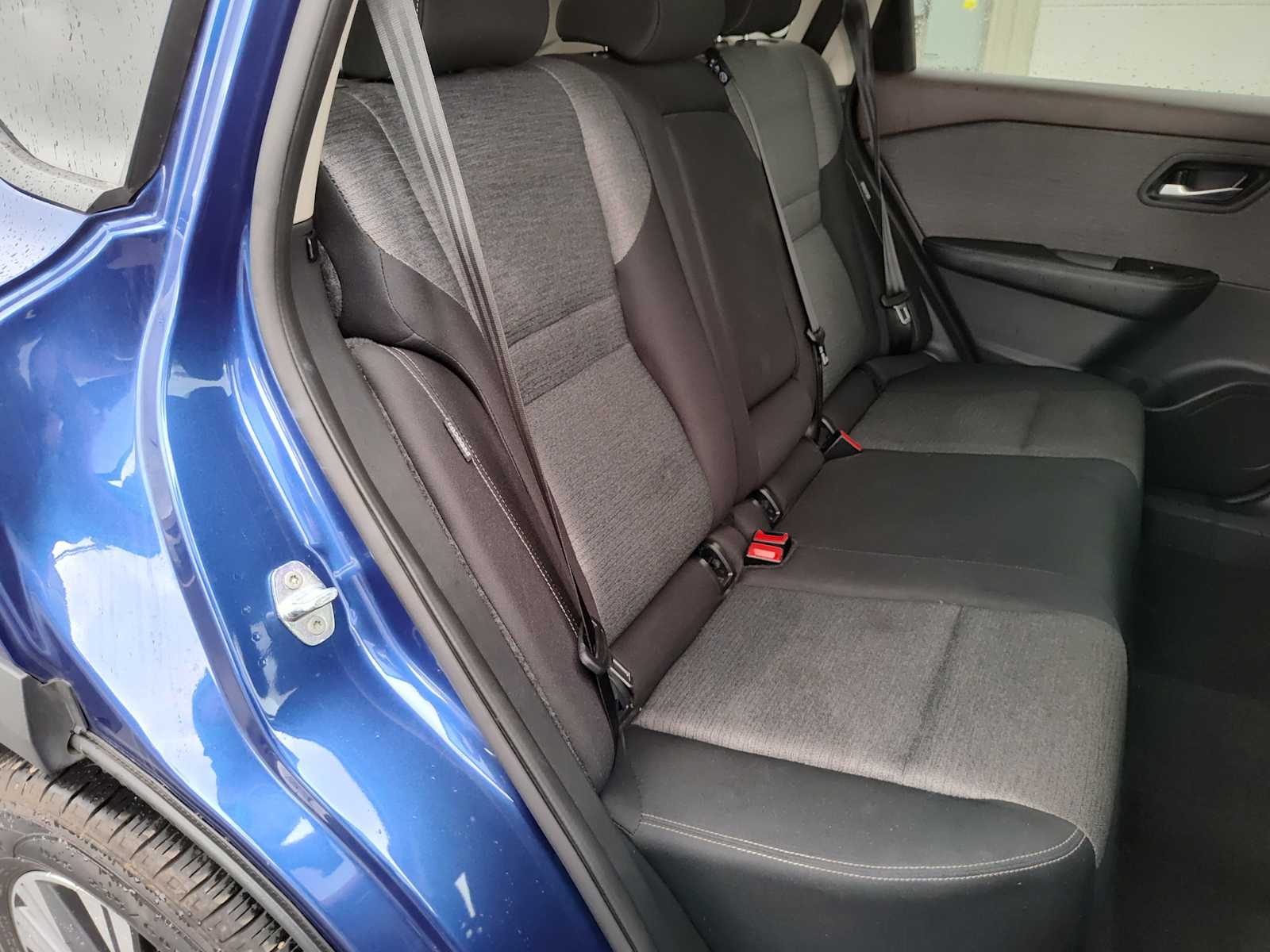 2023 Nissan Rogue SV photo 21