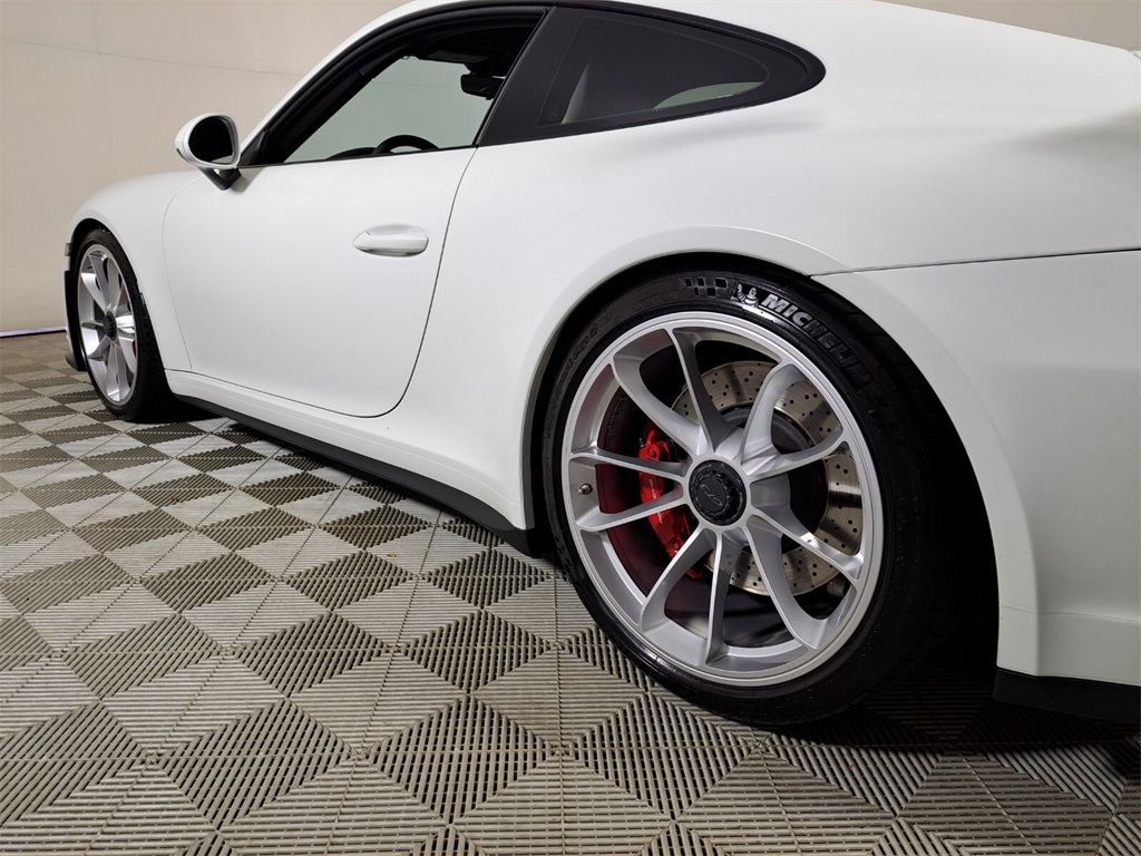 Used 2018 White Porsche GT3 image 9