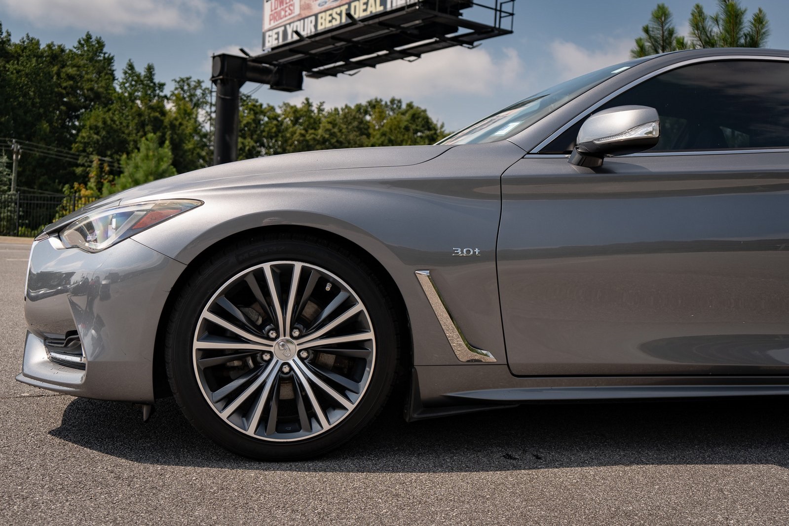 2018 Infiniti Q60 3.0t Luxe photo 4