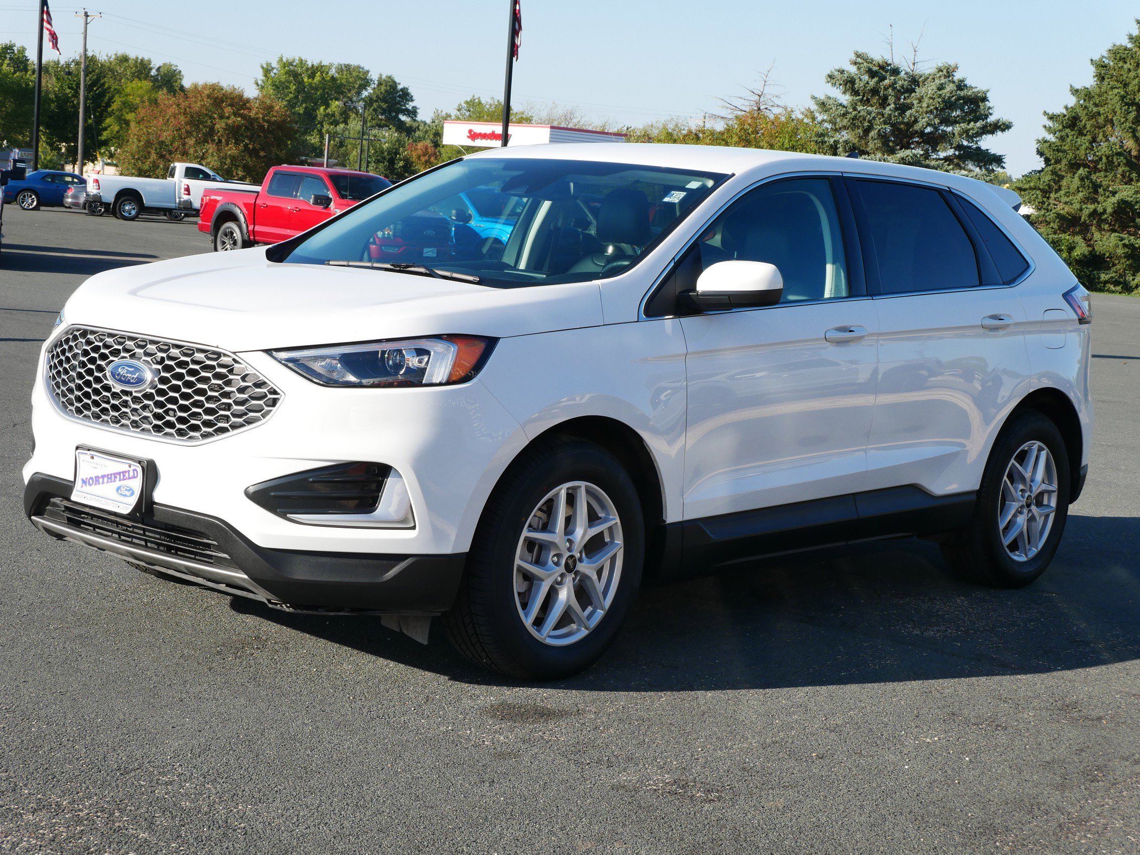 2024 Ford Edge SEL photo 4