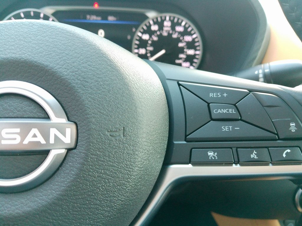 2025 Nissan Sentra SV photo 29