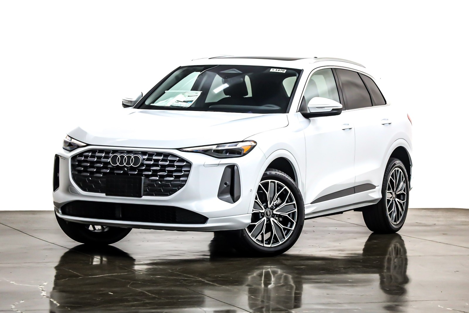 2025 Audi New Q5 Premium Plus's photo