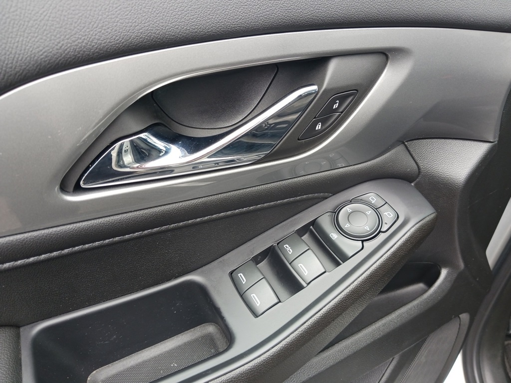2022 Chevrolet Traverse Cloth photo 8