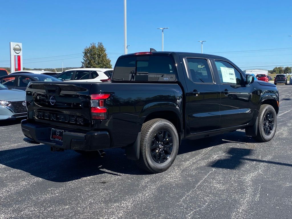 2026 Nissan Frontier SV photo 4