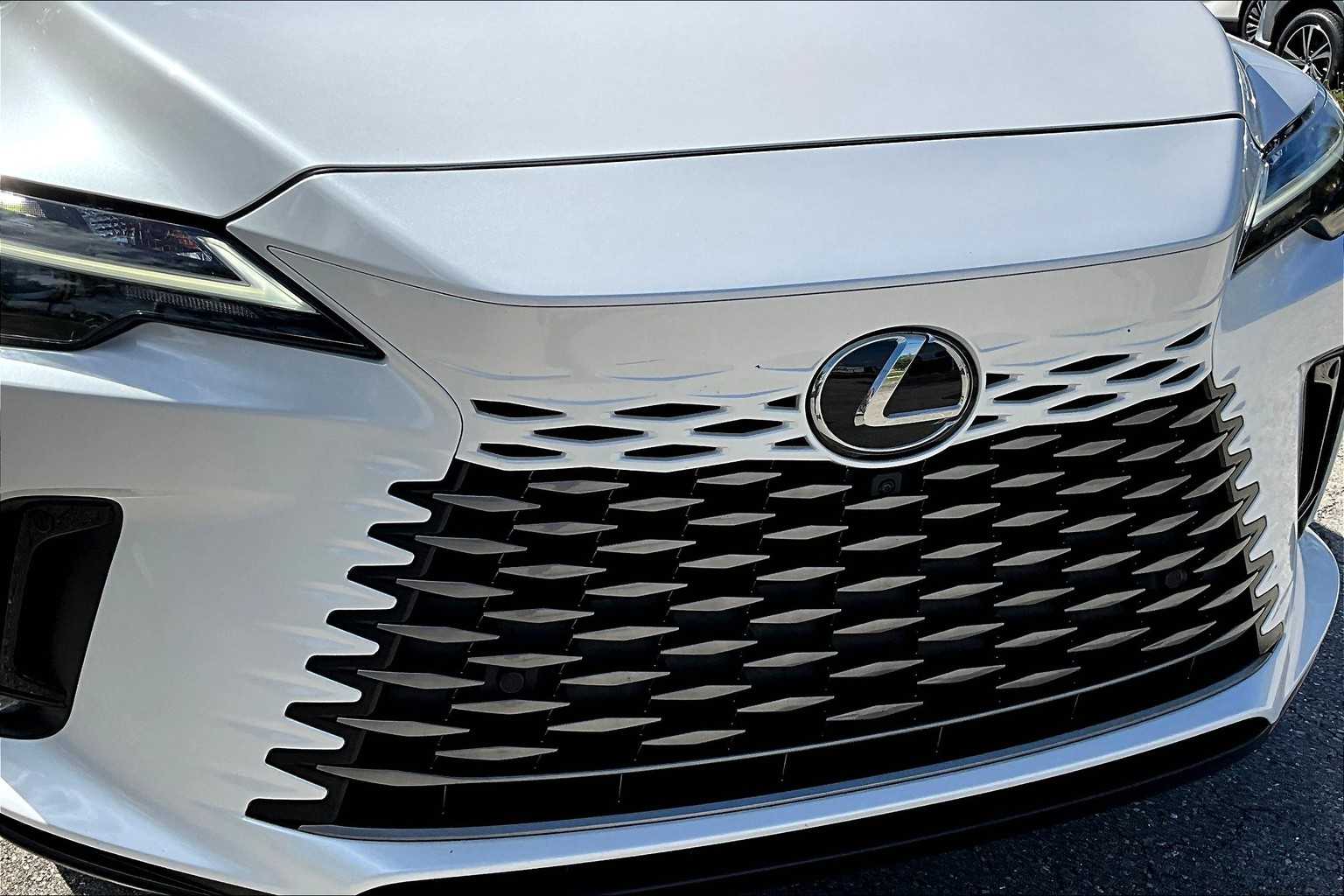 2024 Lexus RX Premium photo 27