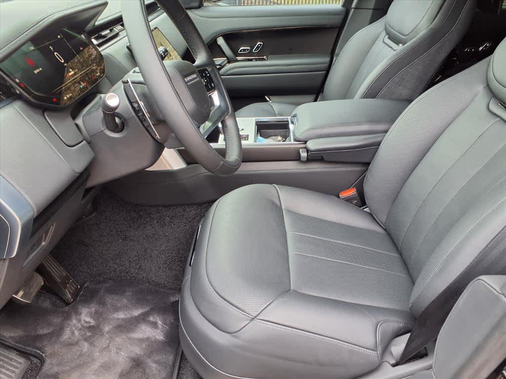 2025 Land Rover Range Rover SV - Photo 10