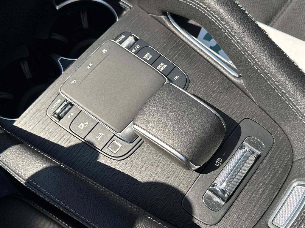 2026 Mercedes Benz GLS 450 4MATIC photo 24